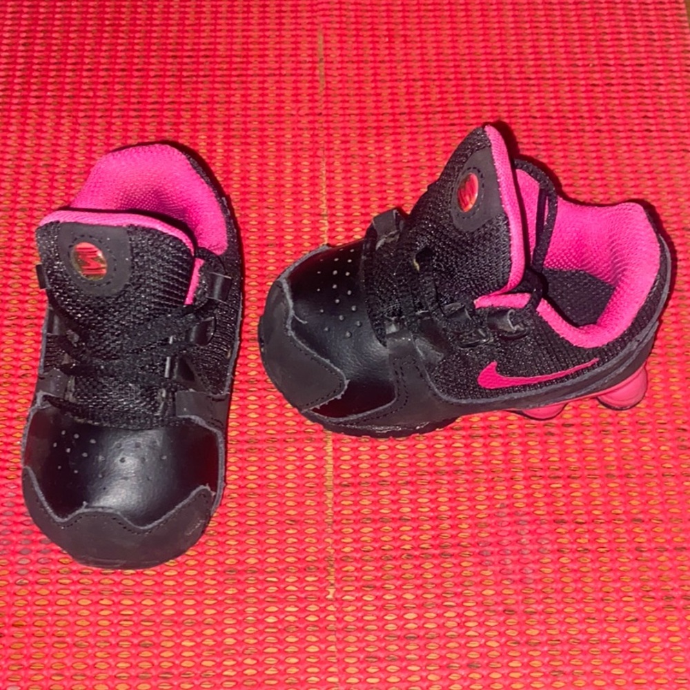 NWOT Nike Shox Black & Pink Athletic Sneakers